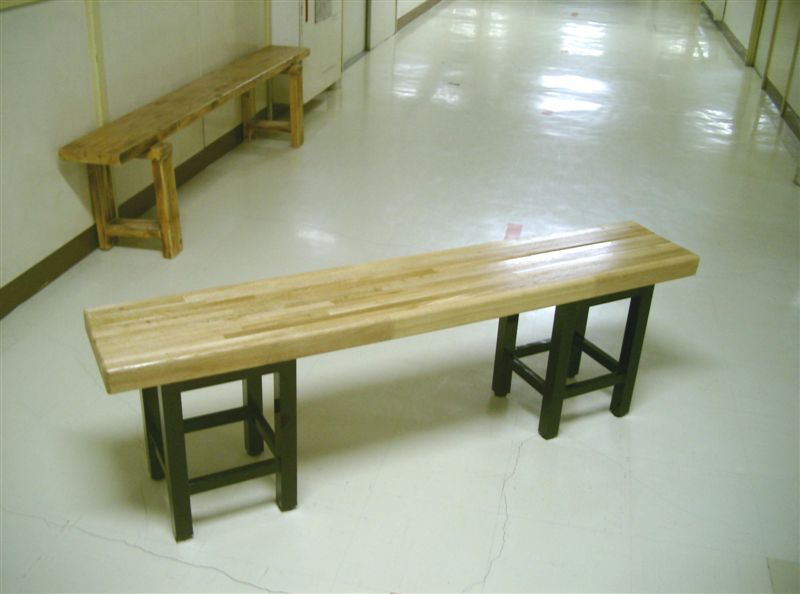ベンチ
天板は古いテーブルの天板、脚は古い各イスのスチール脚を再利用。
キーワード: リサイクル ベンチ 技術科教材